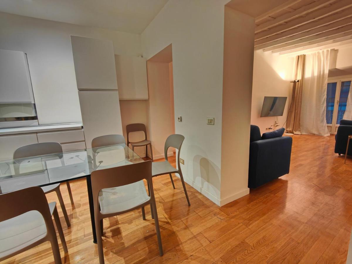 Crocetta - Design Apartment With Terrace มิลาน ภายนอก รูปภาพ